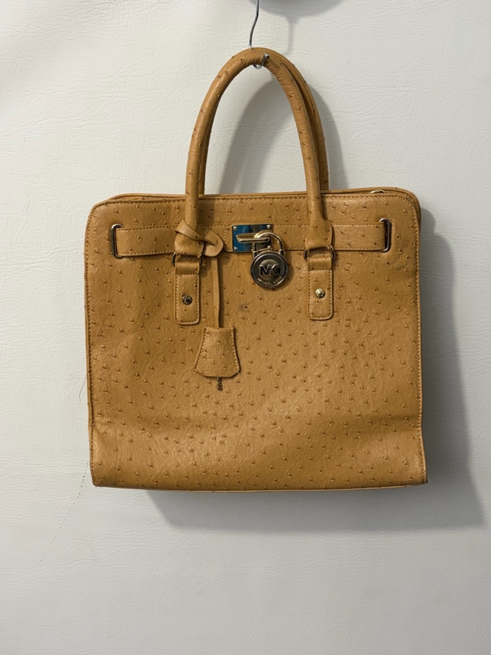 Michael Kors Hamilton Light Tan Ostrich Embossed Leather Tote Gold Hardware